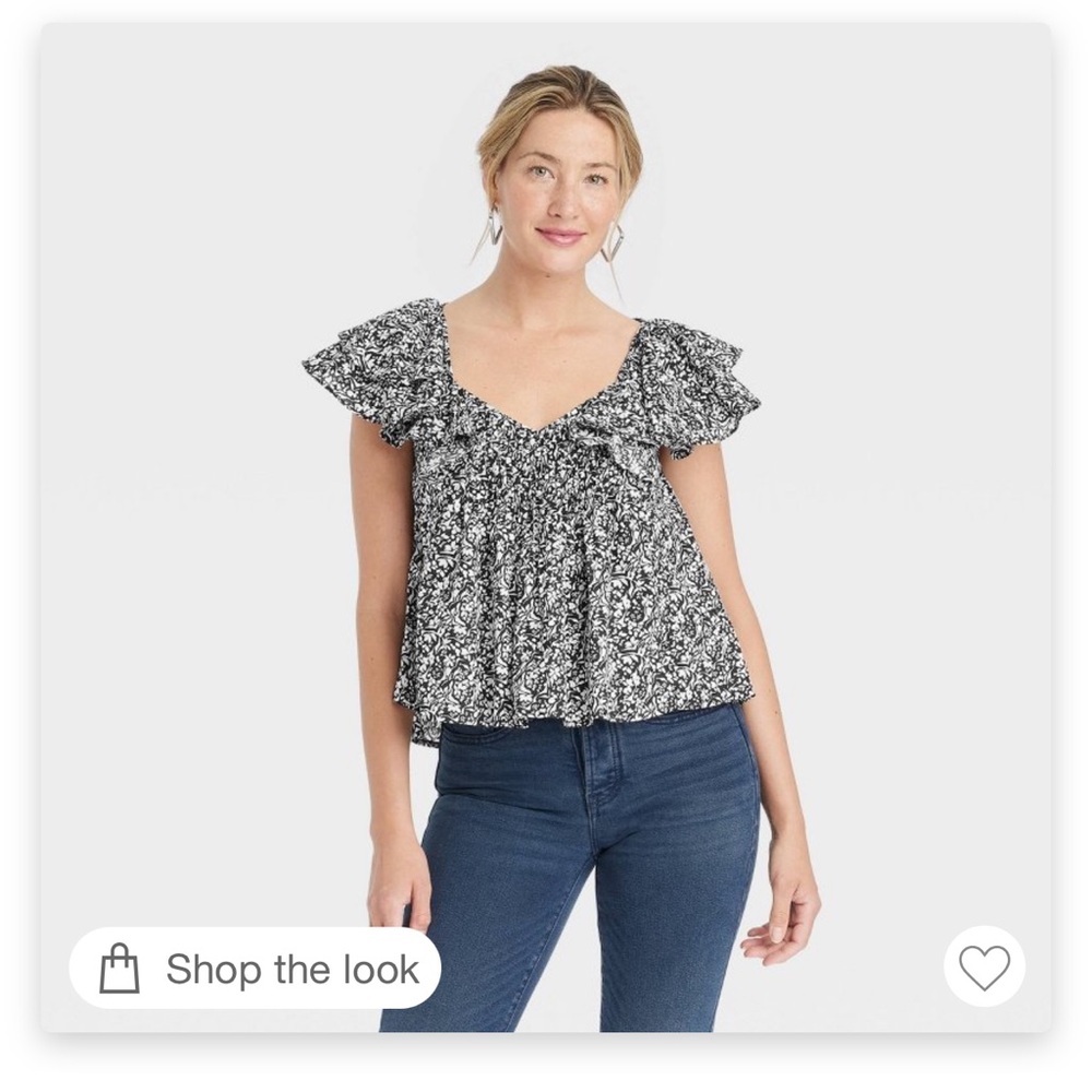 Universal thread ruffle short sleeve blouse